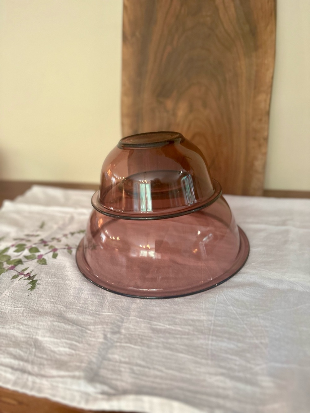 PYREX Cranberry Glass Mixing Bowls #325 = 2.5L & #323 = 1L USA Stovetop Broilers